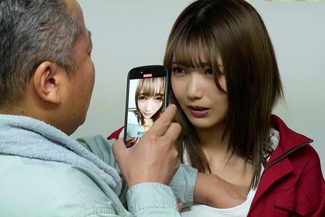 【NTRバイト妻】旦那の取引先で配達バイト始めた巨乳妻がベテランドライバーにセクハラされ、隙を突かれ車内ハメ堕ち！徐々に嵌り中出し不倫の虜に♡