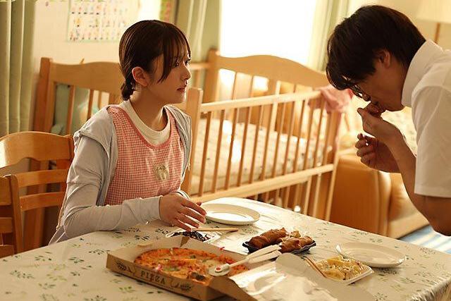 【禁断自宅不倫】息子の保育士と妻子帰省中に密会、定期的に自宅でハメ狂う絶倫セックス！帰宅前日の驚き行動で中出し絶頂連発ラッシュ！